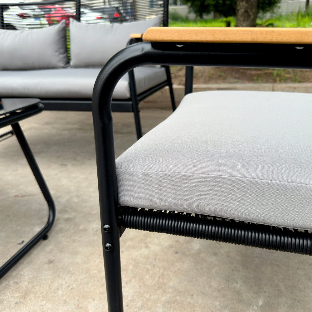 Set mobilier terasa/gradina KLUGMEISTER KJF3298, doua fotolii + canapea + masuta, cu perne incluse, culoare gri/negru