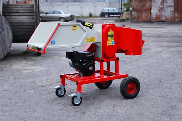 Tocator de crengi ZEP AM-120BD MAX ARPAL, diametru maxim 120 mm, motor 16 CP, productivitate 6 m3/ora