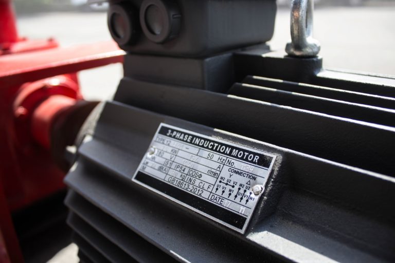 Granulator furaje ZEP KL-200 cu motor inclus, 3 matrite, capacitate 300 kg/ora