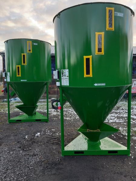 Amestecator furaje 500 kg M-ROL – volum 890 L, motor 2.2 kW, Polonia