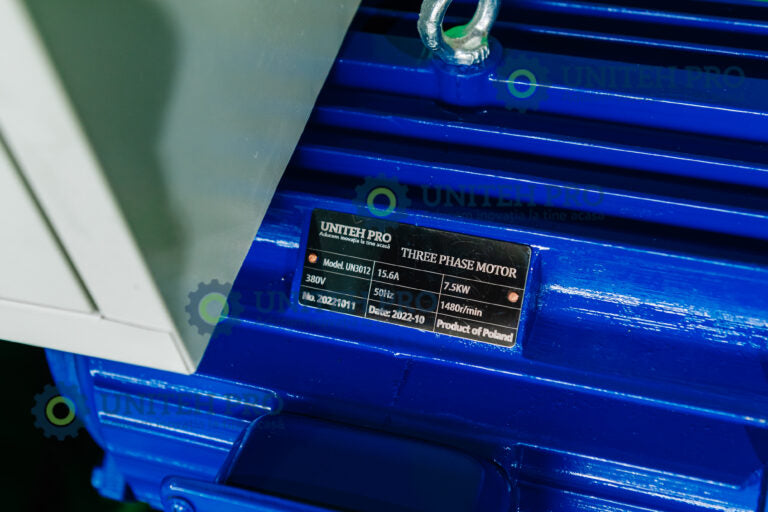 Granulator furaje ZEP KL-200 cu motor inclus, 3 matrite, capacitate 300 kg/ora