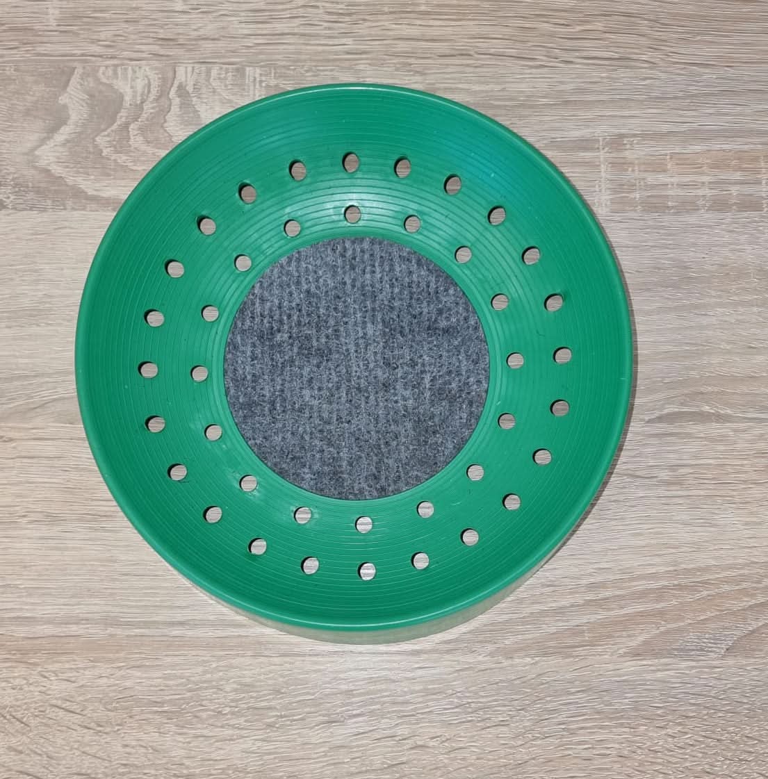 Cuibar porumbei ZEP, plastic, diametru 20.5 cm, inaltime 5 cm, usor de curatat