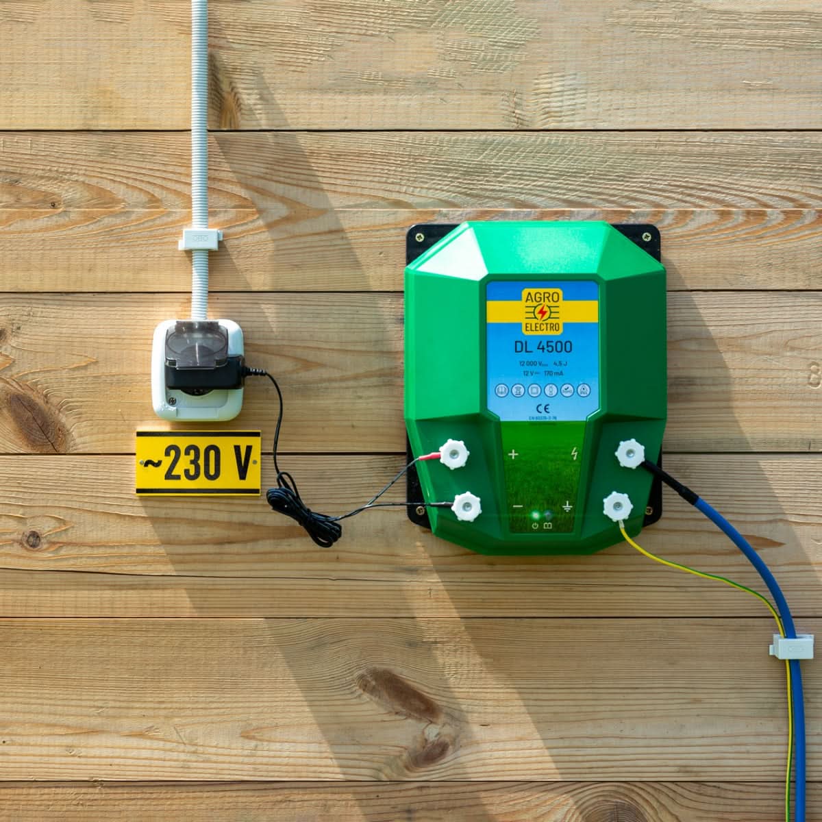 Aparat gard electric DL 4500, 4.5 Joule, alimentare 230V sau 12V, cu adaptor inclus, lungime pana la 12.000 m