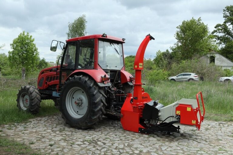 Tocator crengi ZEP MK-170 PTO cu alimentare hidraulica, diametru max 170 mm, 50 CP, productivitate 12 m3/h