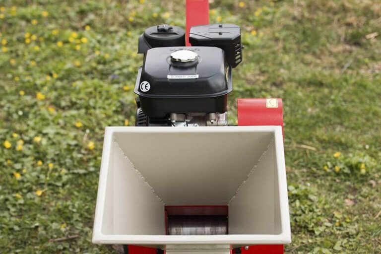 Tocator crengi ZEP ARPAL MB-60BD cu motor benzina 7CP, diametru max 60 mm, 2 cutite reversibile, capacitate 2 mc/ora