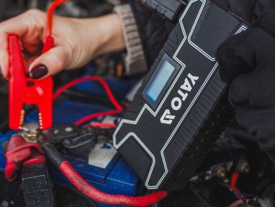 Robot de pornire auto / Power Bank 12000mAh, display LCD, lanterna SOS, pentru motoare benzina si diesel, incarcare dispozitive mobile - vedere 12
