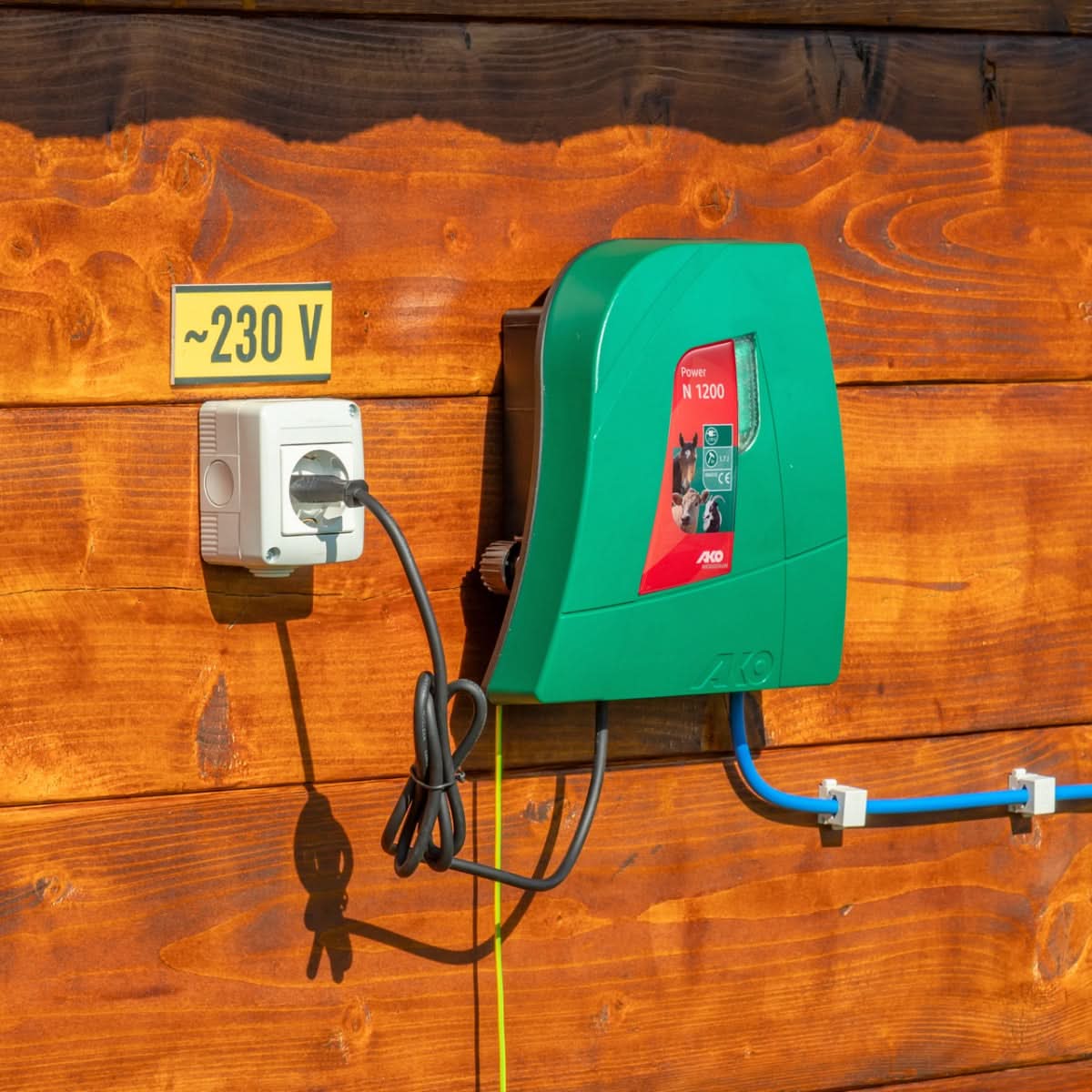 Aparat gard electric AKO Power N 1200, 230 V, 1,2 Joule, lungime împrejmuire 2000 m