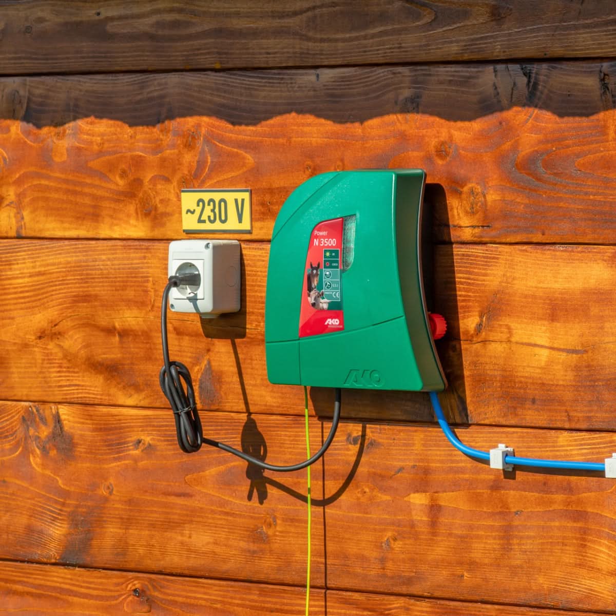 Aparat gard electric AKO Power N 3500, 230 V, 3,5 Joule, lungime împrejmuire 6000 m