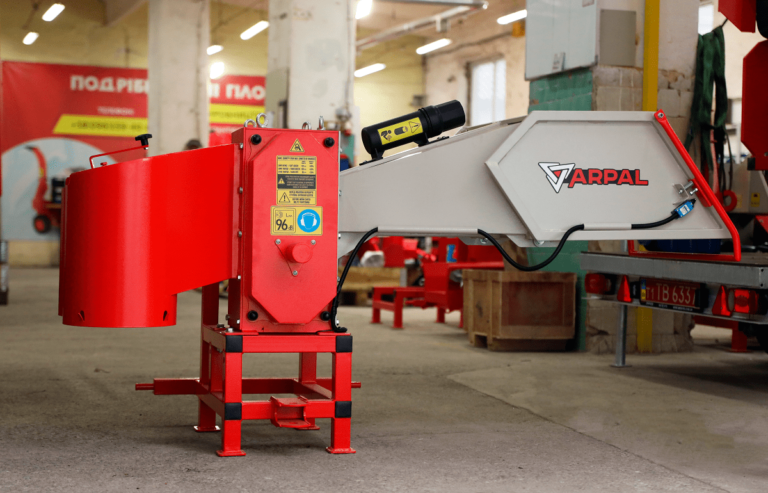 Tocator de crengi ZEP AM-120PTO ARPAL, diametru maxim 120 mm, actionare PTO, productivitate 6 m3/ora