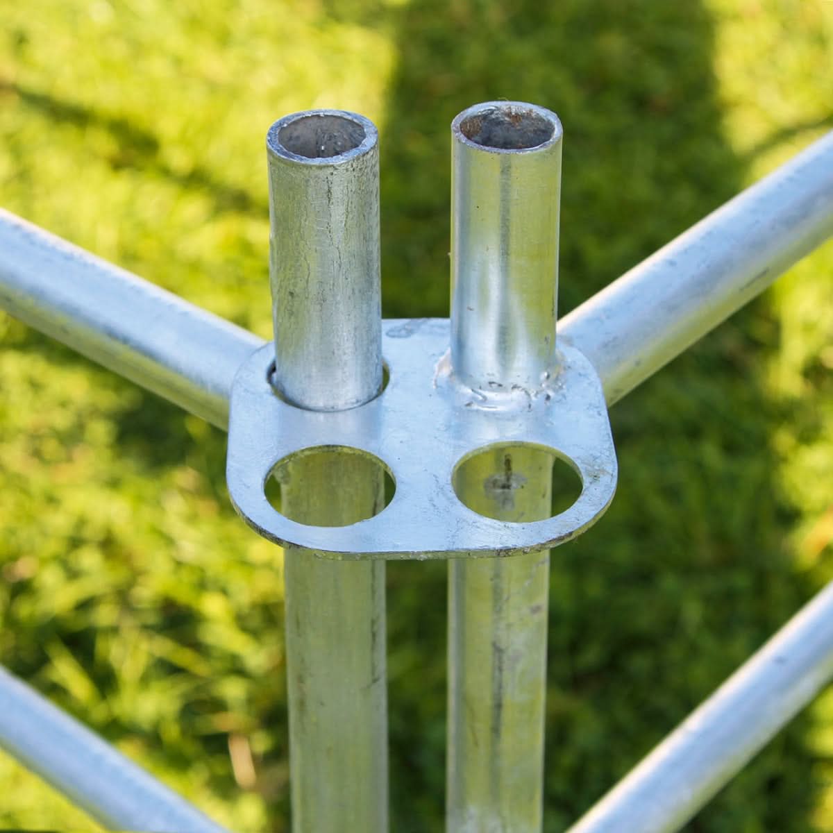 Panou pasune pentru oi, cu poarta de hranire pentru miei 183 × 92 cm