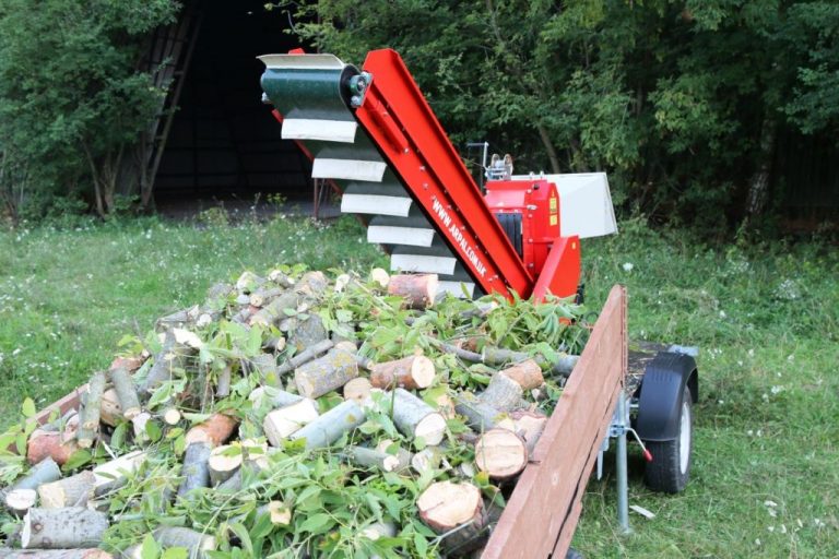 Tocator de crengi ZEP AM-120BD-K PRO ARPAL, diametru maxim 120 mm, motor 18 CP, productivitate 10 m3/ora, banda transportoare inclusa