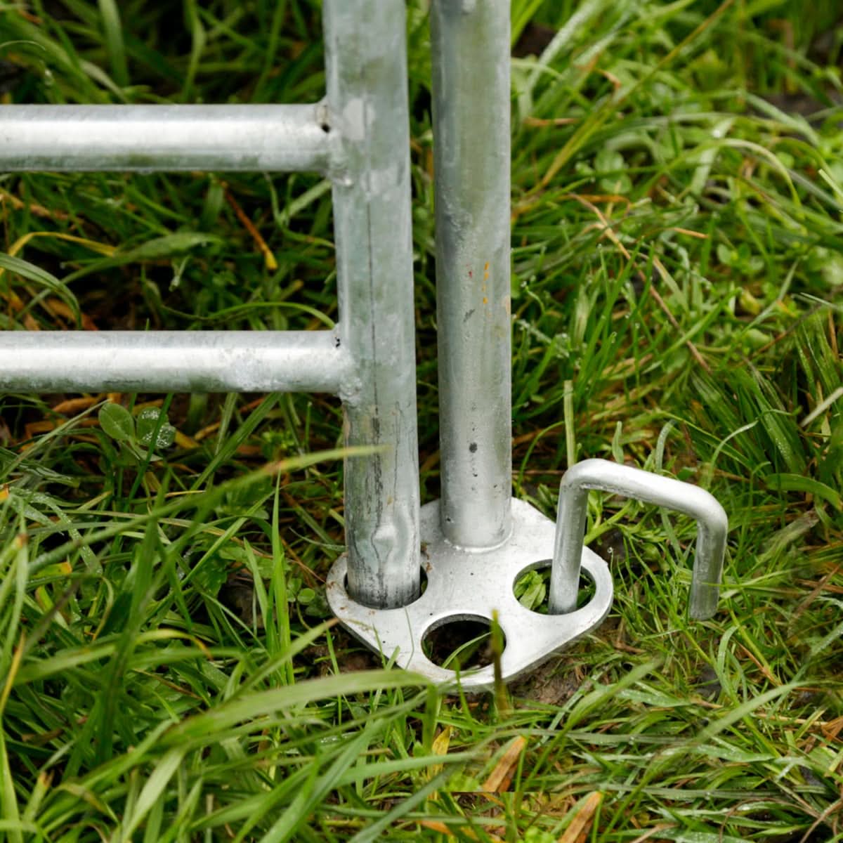 Cort complet cu tarc pentru oi și capre, 275 × 275 cm, acoperiș, mobil, cu ancore metalice