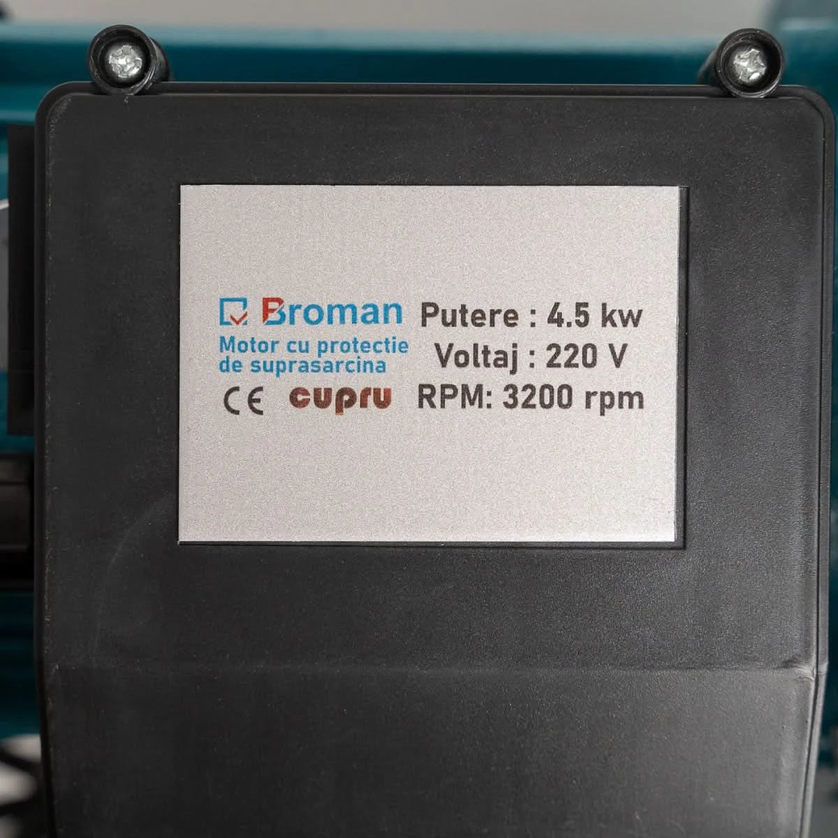 Moara electrica Broman 4.5 kW, 300 kg/ora, ciocanele + cutite stiuleti, 4 site incluse