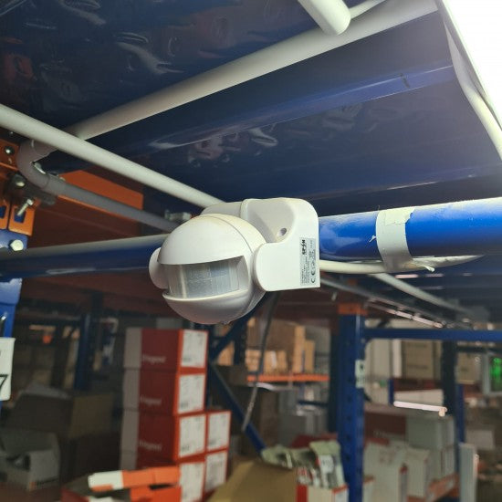 Senzor miscare 180°, 1200W, detectie 12 m, IP44