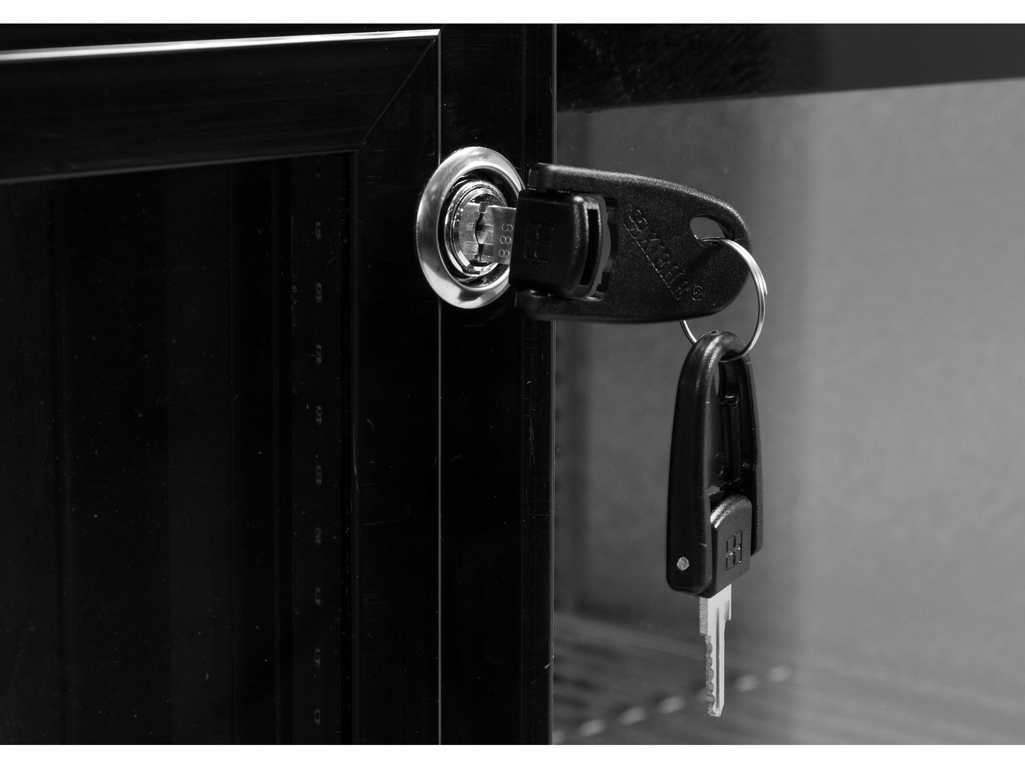 VITRINĂ PENTRU STICLE, 2 USI CULISABILE, 200W, 227L, 920X515X905MM