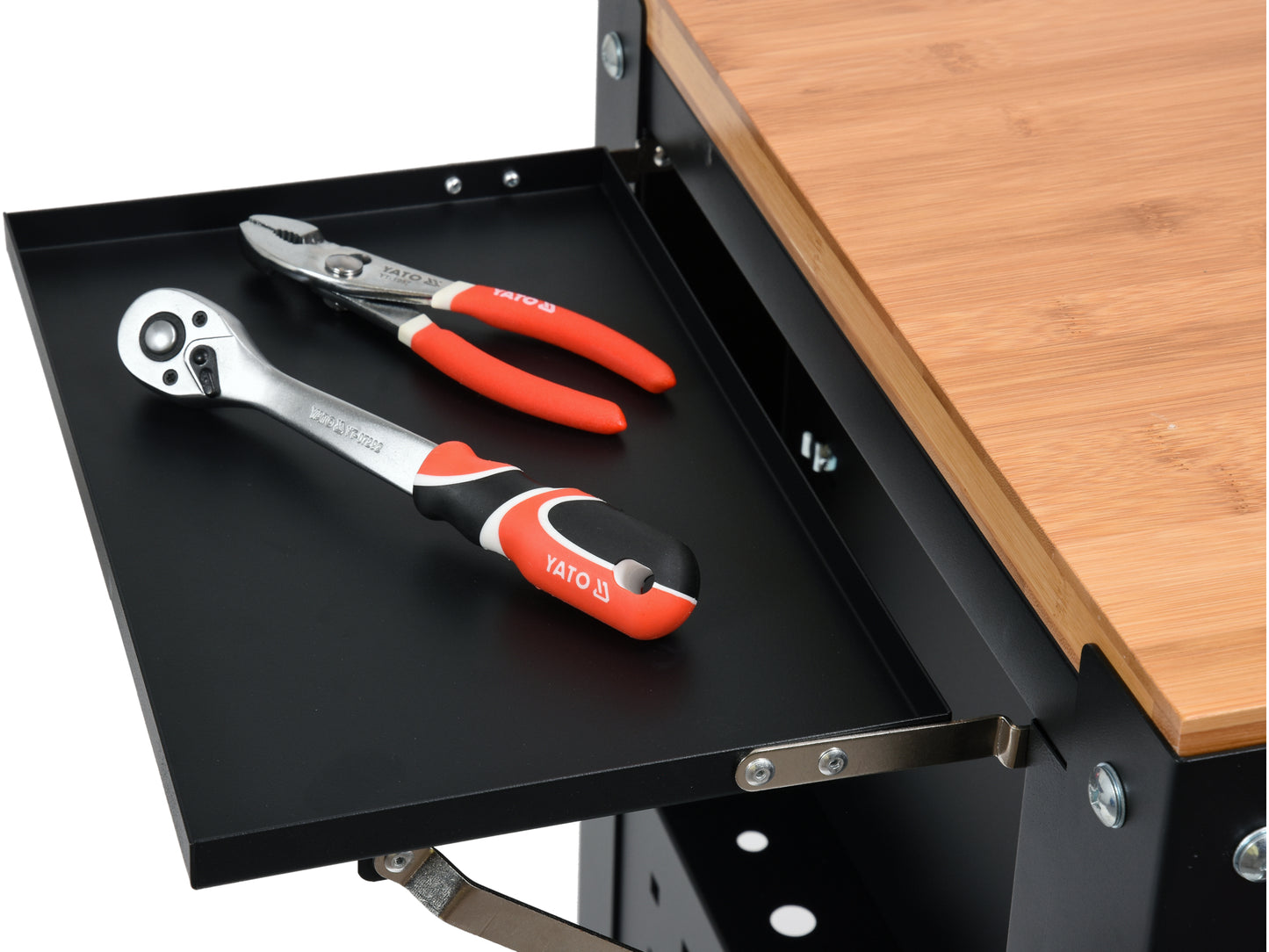 BANC DE LUCRU ECHIPAT, 162 PIESE