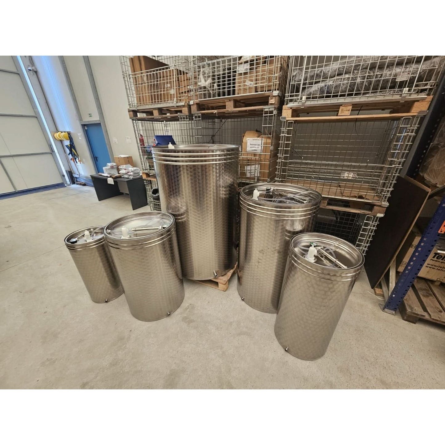 Butoi din inox cu capac flotant busonat si canea, 1000L, Tehno Ms #41304