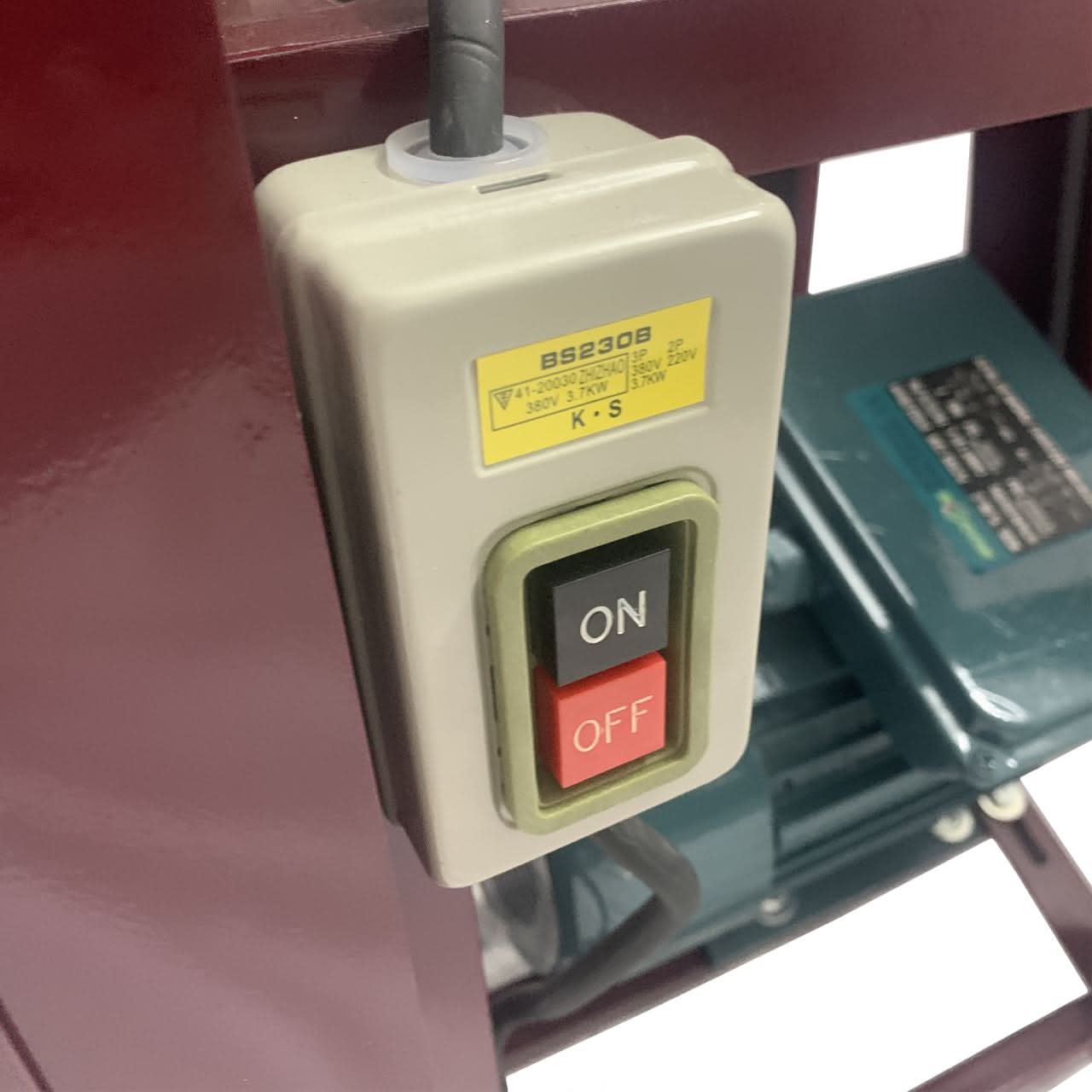 Tocator electric resturi vegetale VivaTechnix VMD-1021, 2.2 kW, 2800 rpm, 500 kg/h