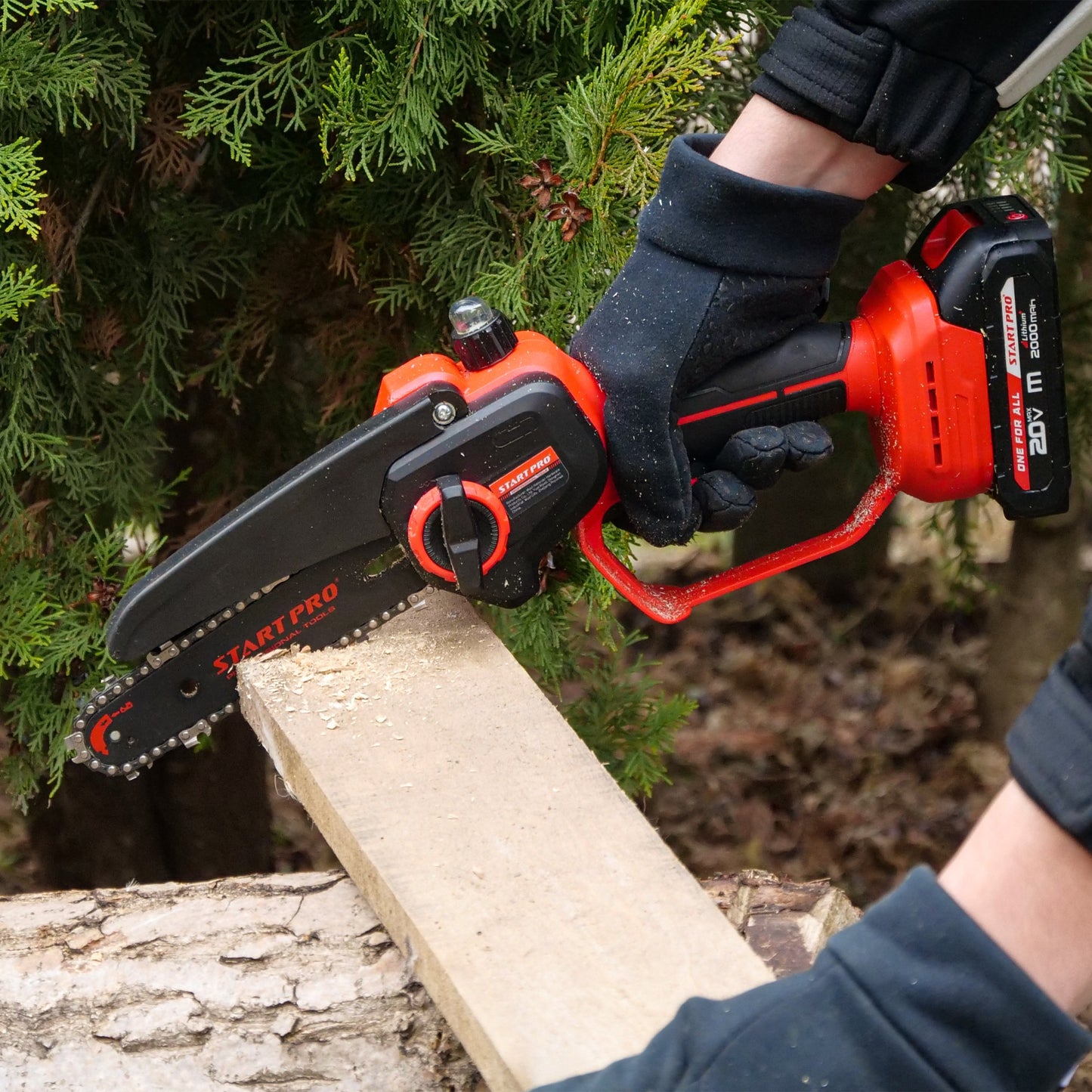Mini ferastrau cu lant STARTPRO SBS2-21/6MBX 20V, 6 inch, 2 baterii, 2 lanturi, portabil