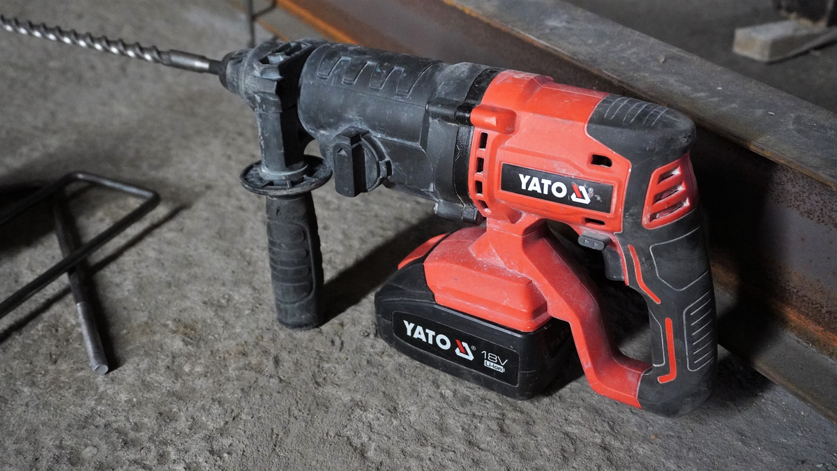 Ciocan rotopercutor Yato YT-82772 SDS Plus 18V 2.4J - imagine produs 4