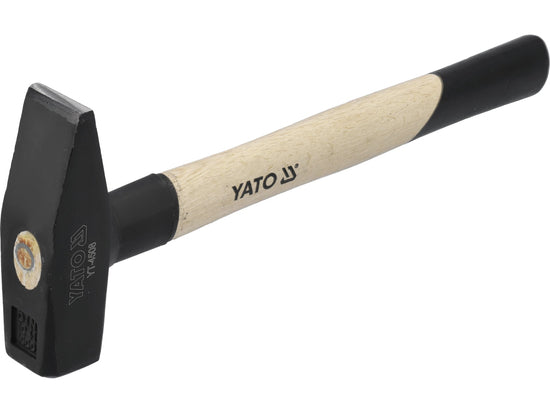 Ciocan 1000g Coada Lemn Yato YT-4508 detaliu maner