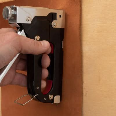 Capsator manual 3in1 KTG 01, otel, pentru capse 4–14 mm, cu 300 capse incluse