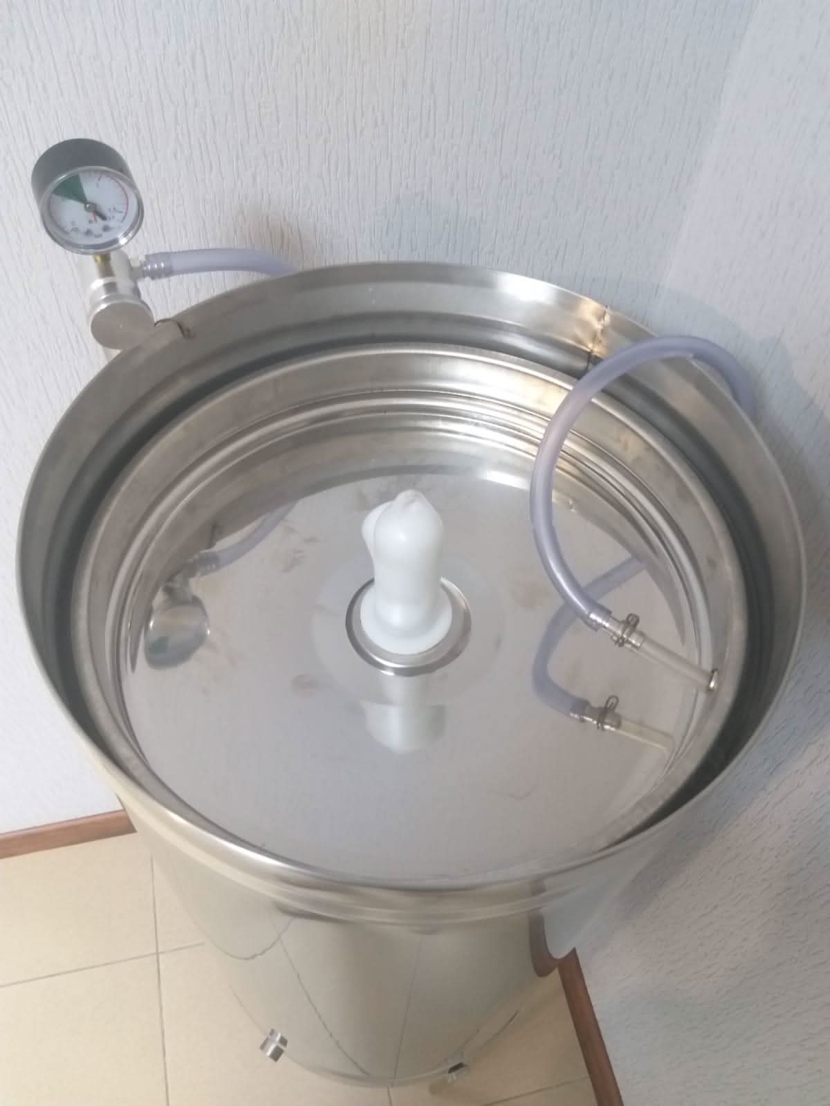 Butoi inox 185L cu capac flotant si camera din silicon – AISI 304 Italia – BUTOI185LF