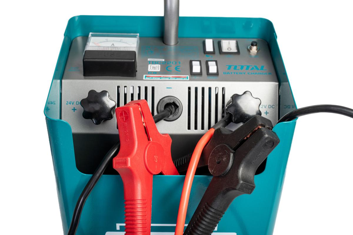 Redresor robot pornire auto TOTAL 12/24V, 70–300Ah