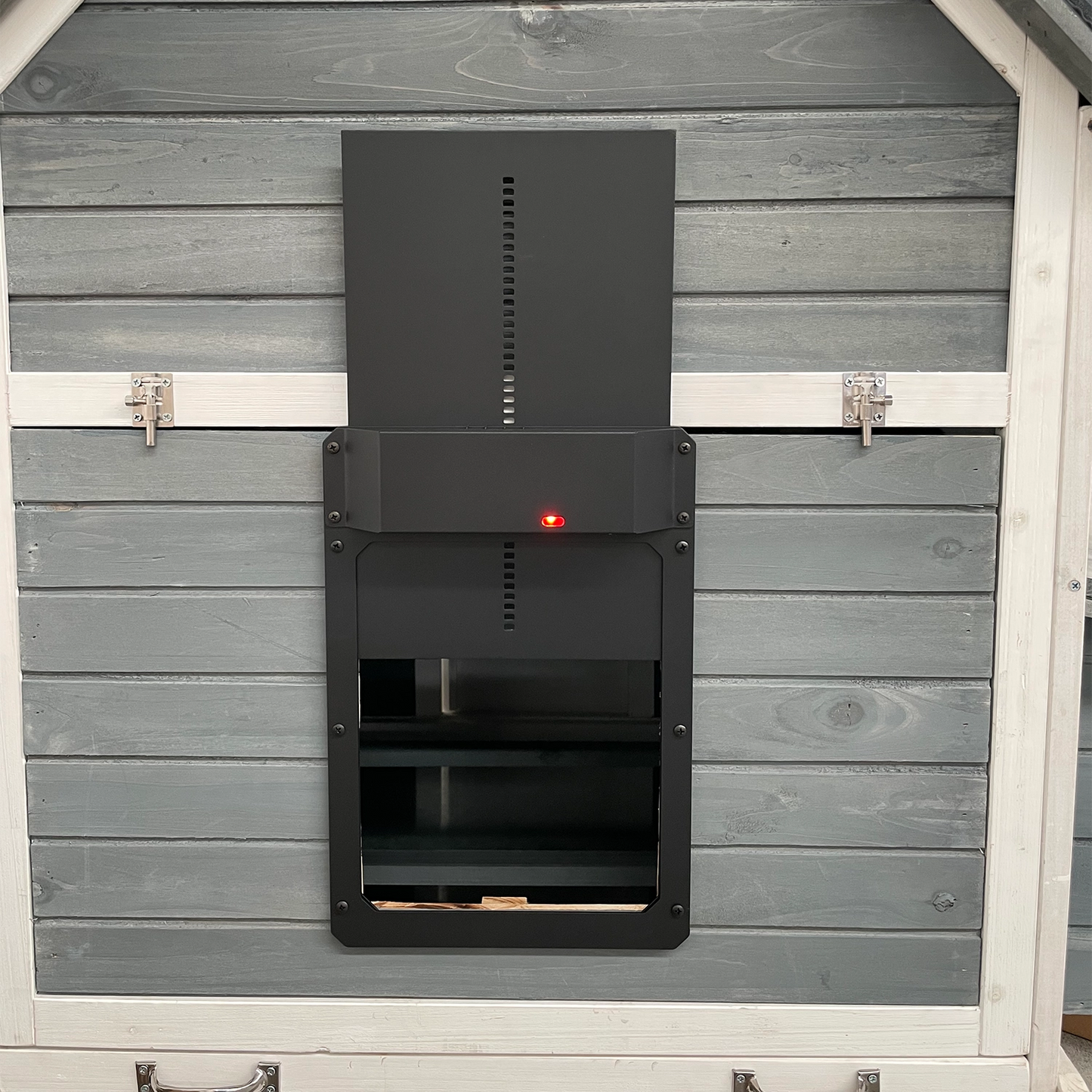 Usa automata ZEP DOO-2 pentru cotet gaini, aluminiu, 35x24 cm, senzor lumina si programare