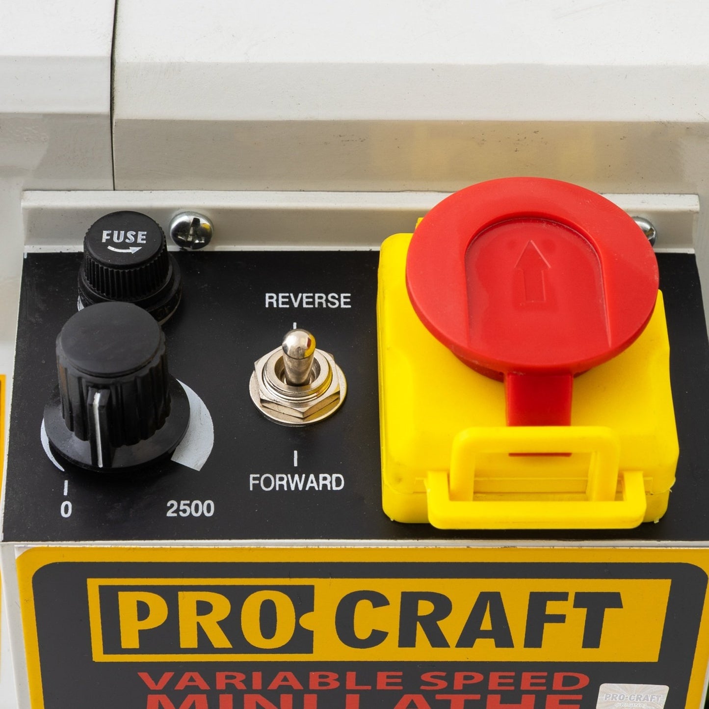 Strung pentru metal ProCraft VMM800, 800W, 350 mm distanta intre centre, 115–1620 rpm, transmisie automata, filetare in inch si metric