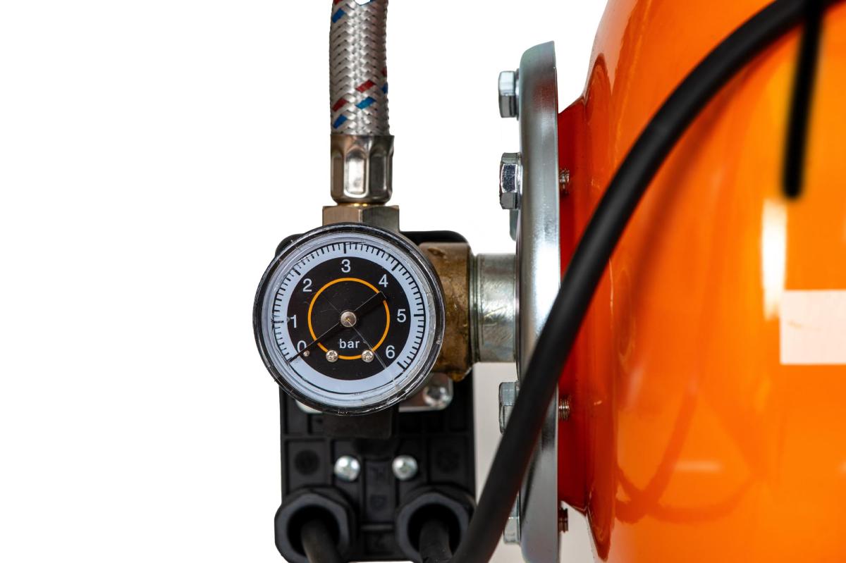 Hidrofor PROFESIONAL cu cap din inox WOLFSON, 900W, vas 24 L, 3600 l/h