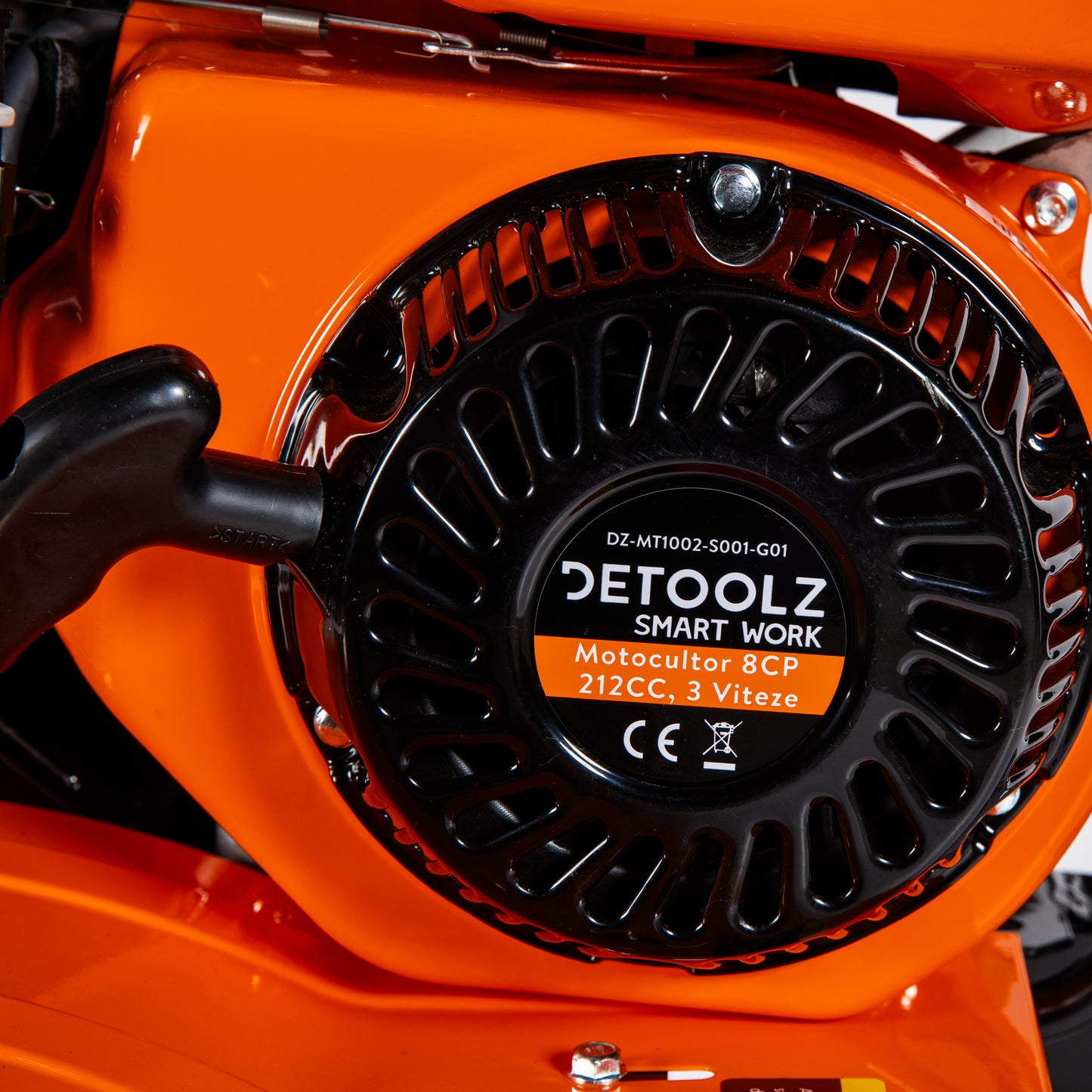 Motocultor Detoolz 8CP 212CC, Benzină, 4T, 3 Viteze, Pornire Manuală, Fără Roți