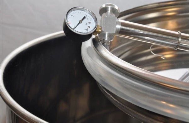 Butoi inox ZEP 350L cu capac flotant, camera silicon alimentar, pompa si robinet inox, AISI 304 Italia