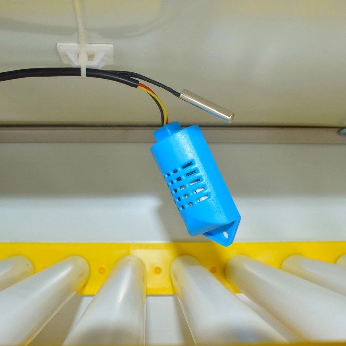 Incubator profesional ZEP UNITEH 120 pentru oua, capacitate mare, control digital, intoarcere automata, ovoscop integrat