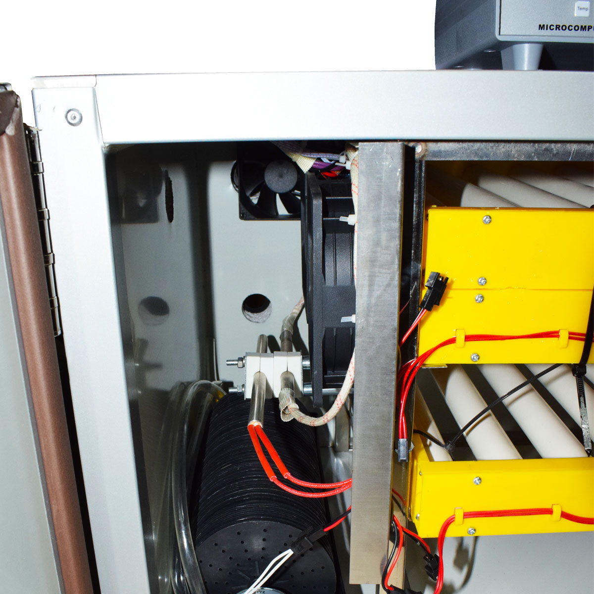 Incubator profesional ZEP UNITEH 120 pentru oua, capacitate mare, control digital, intoarcere automata, ovoscop integrat