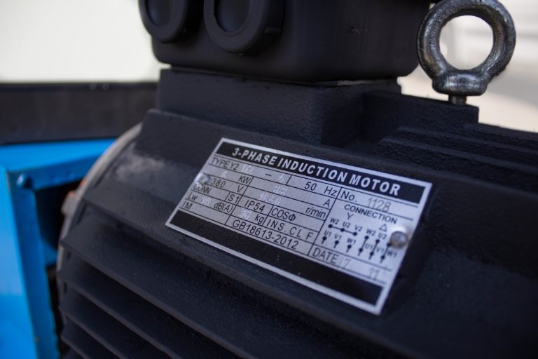 Granulator Furaje ZEP KL-150 cu Motor Inclus, Matrita 4 mm, Capacitate 150 kg/h