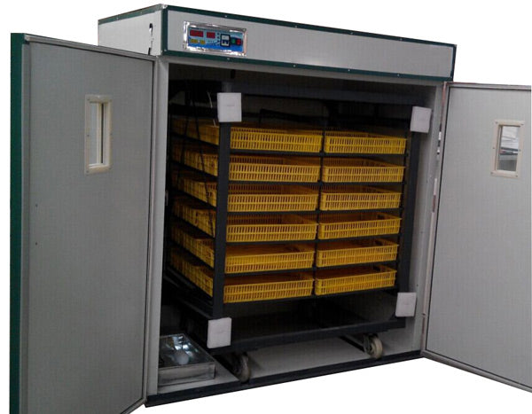 Incubator industrial automat ZEP UNITEH 1056 pentru oua, capacitate foarte mare, control digital, intoarcere automata, ovoscop integrat