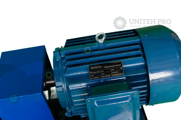Granulator Furaje  ZEP KL-150 cu 3 Matrite si Motor trifazat Inclus, Capacitate 150 kg/h