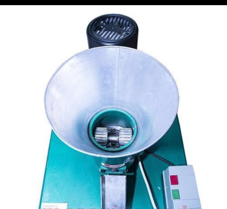 Granulator Furaje ZEP Eurogran 150 cu Motor Inclus, Matrita 4 mm, Capacitate 150 kg/h