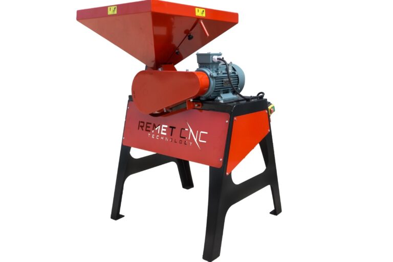 Aplatizor de cereale GX-100 REMET 3kW, trifazic 400V, role duble, productivitate ridicata