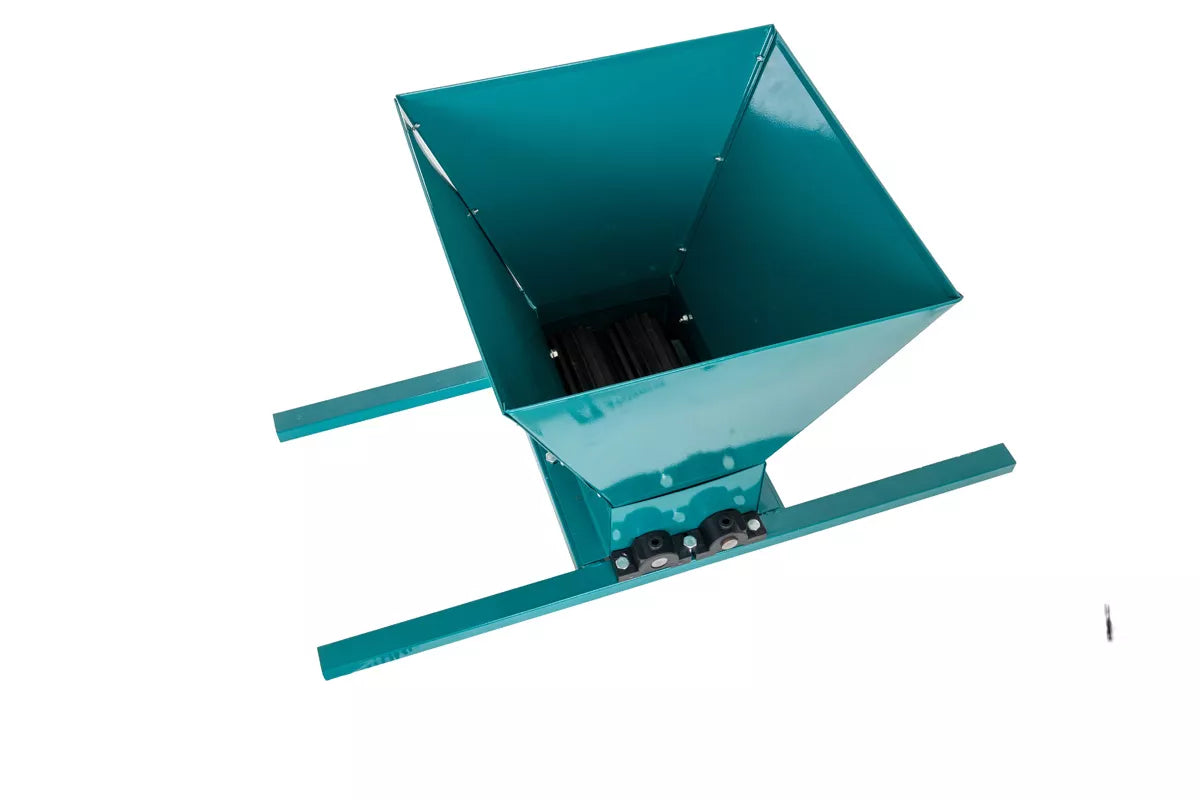 Zdrobitor de struguri manual Gospodarul Profesionist, 20 L, 300-500 kg/h