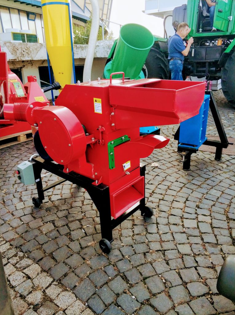 Tocator furaje UNITEH 400-30 cu turbina, fara motor, capacitate mare 1000 kg/h