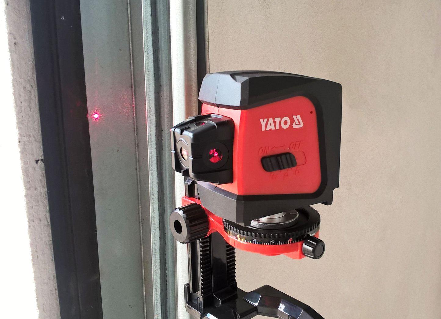 Nivela laser in 5 puncte, profesionala, precizie ridicata, multifunctionala