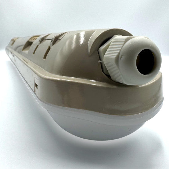 Corp LED 18W, 600x76x66mm, 6500K, IP65