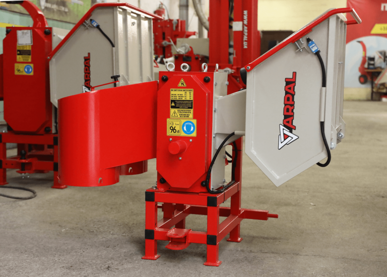 Tocator de crengi ZEP AM-120PTO ARPAL, diametru maxim 120 mm, actionare PTO, productivitate 6 m3/ora