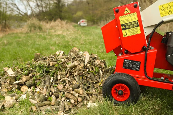 Tocator crengi ZEP ARPAL AM-60BD MAX cu motor benzina 7CP, diametru max 60 mm, 6 cutite, capacitate 2 mc/ora