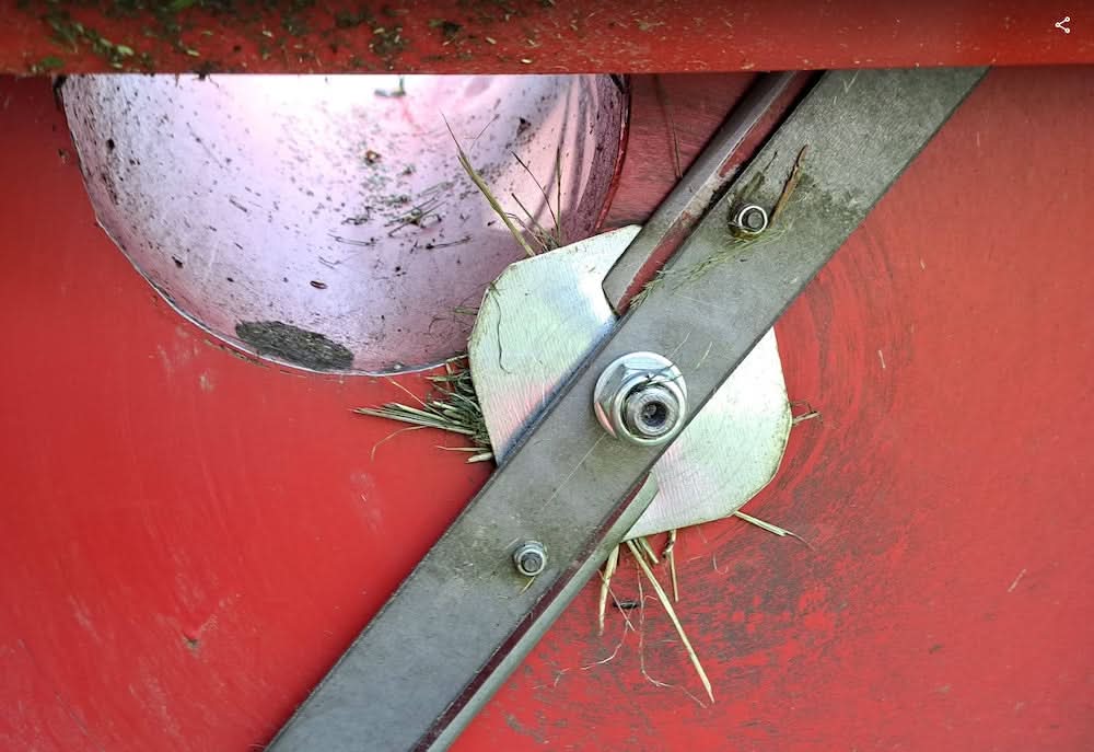 Tocator electric resturi vegetale VivaTechnix VMD-1021, 2.2 kW, 2800 rpm, 500 kg/h