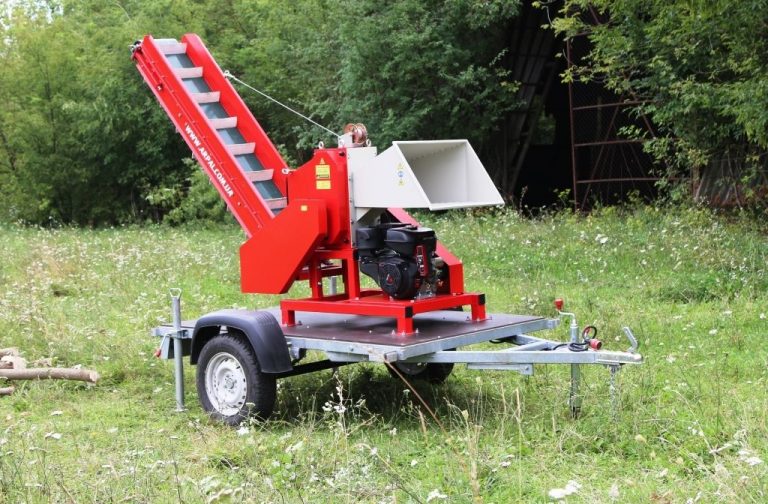 Tocator de crengi ZEP AM-120BD-K PRO ARPAL, diametru maxim 120 mm, motor 18 CP, productivitate 10 m3/ora, banda transportoare inclusa