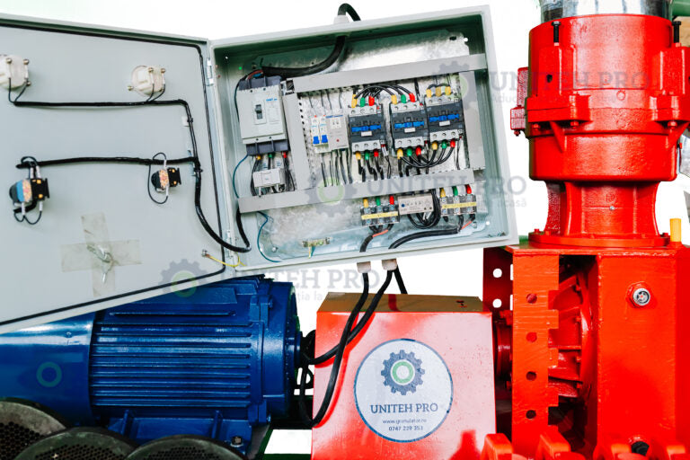 Granulator furaje ZEP KL-300  cu motor 22 kW si 3 matrite, productie pana la 700 kg/ora