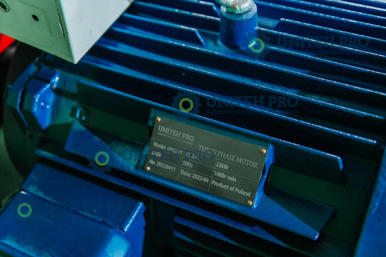 Granulator furaje ZEP KL-300  cu motor 22 kW si 3 matrite, productie pana la 700 kg/ora